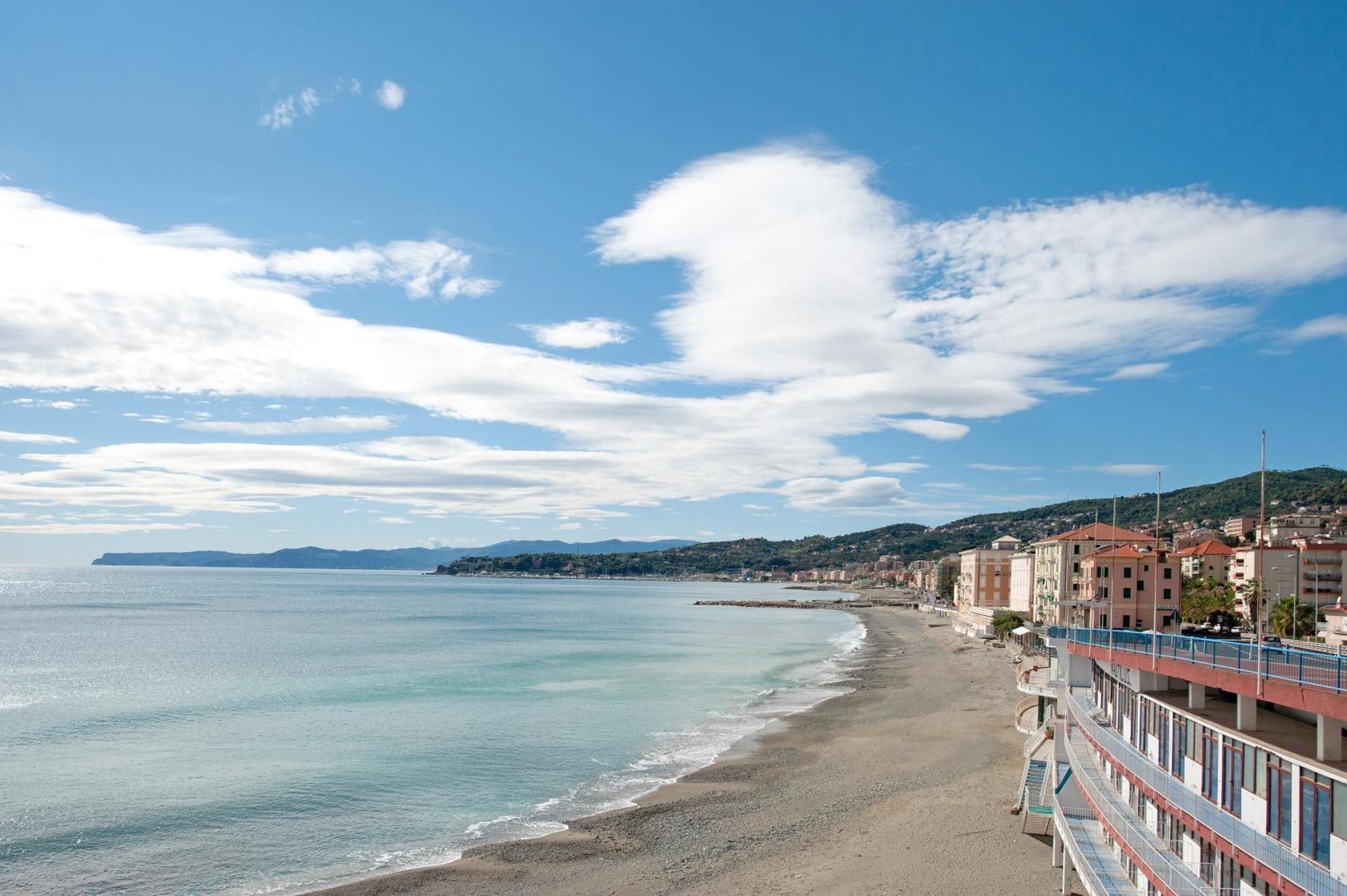 Casa Marincanto Varazze Luaran gambar